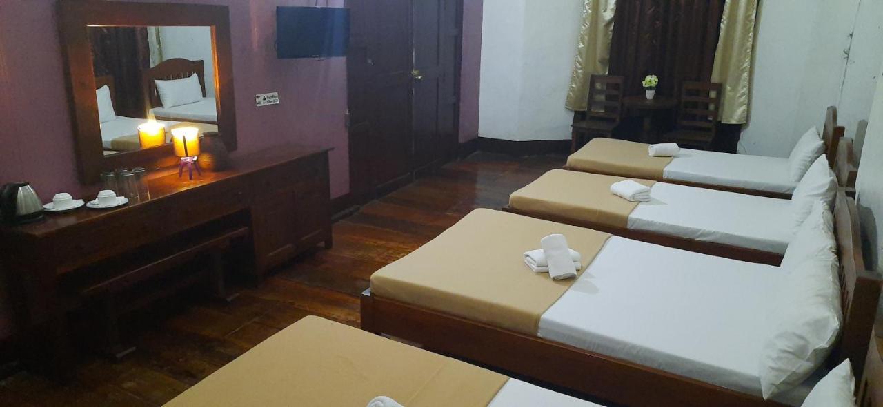 Escolta'S Homey Lodge Vigan Exterior photo