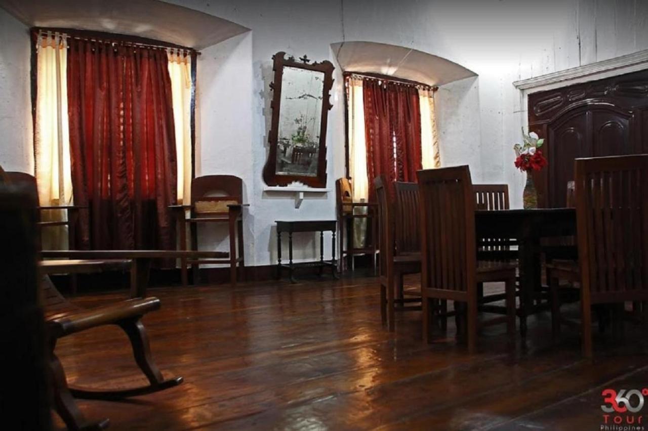 Escolta'S Homey Lodge Vigan Exterior photo
